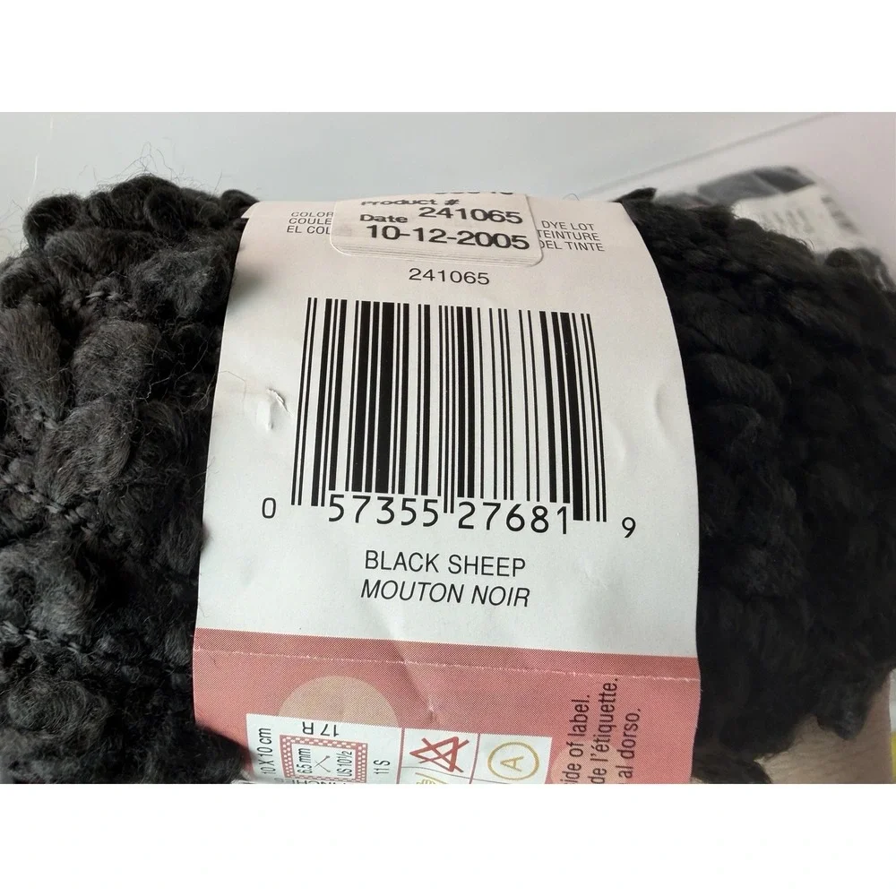 Patons Pooch Yarn Color Black Sheep Super Bulky 6 Acrylic Wool Nylon